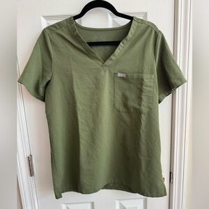 FIGS Scrub Top Sage Green Size Medium